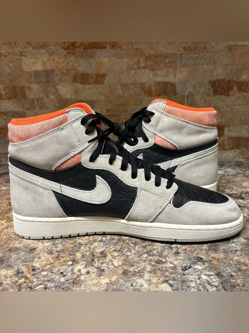 Nike Air Jordan 1 Retro High OG Hyper Crimson 555088-018 Men's 12.5